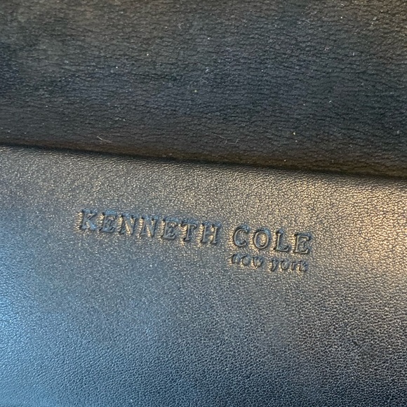 Vintage Black Matt & Nat handbag. - Picture 3 of 4